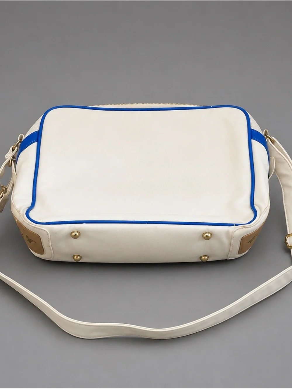 Vintage Puma White and Blue Shoulder Retro Bag
